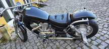 Moto Suzuki Intruder 600cc (VS600GL)