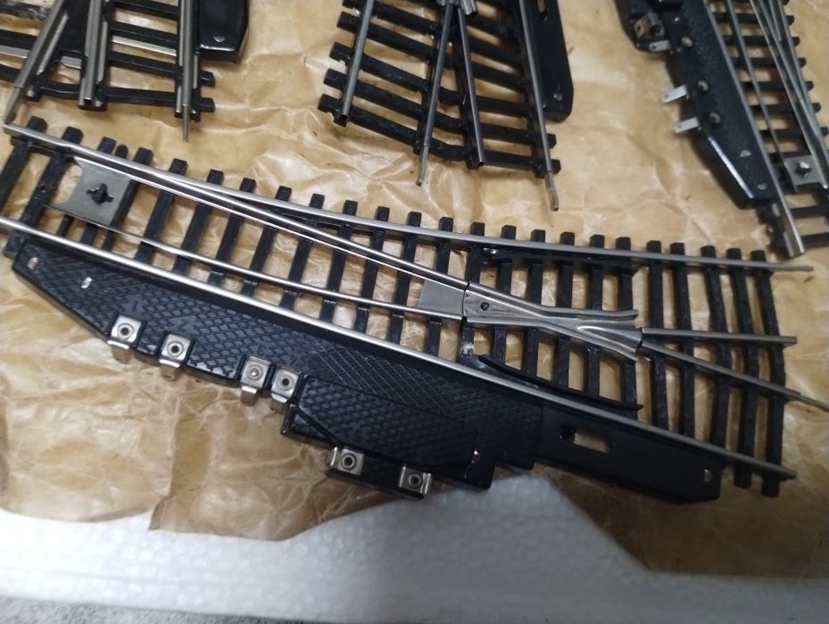 6 nowych zwrotnic elektrycznych H0 1:87 permot/piko