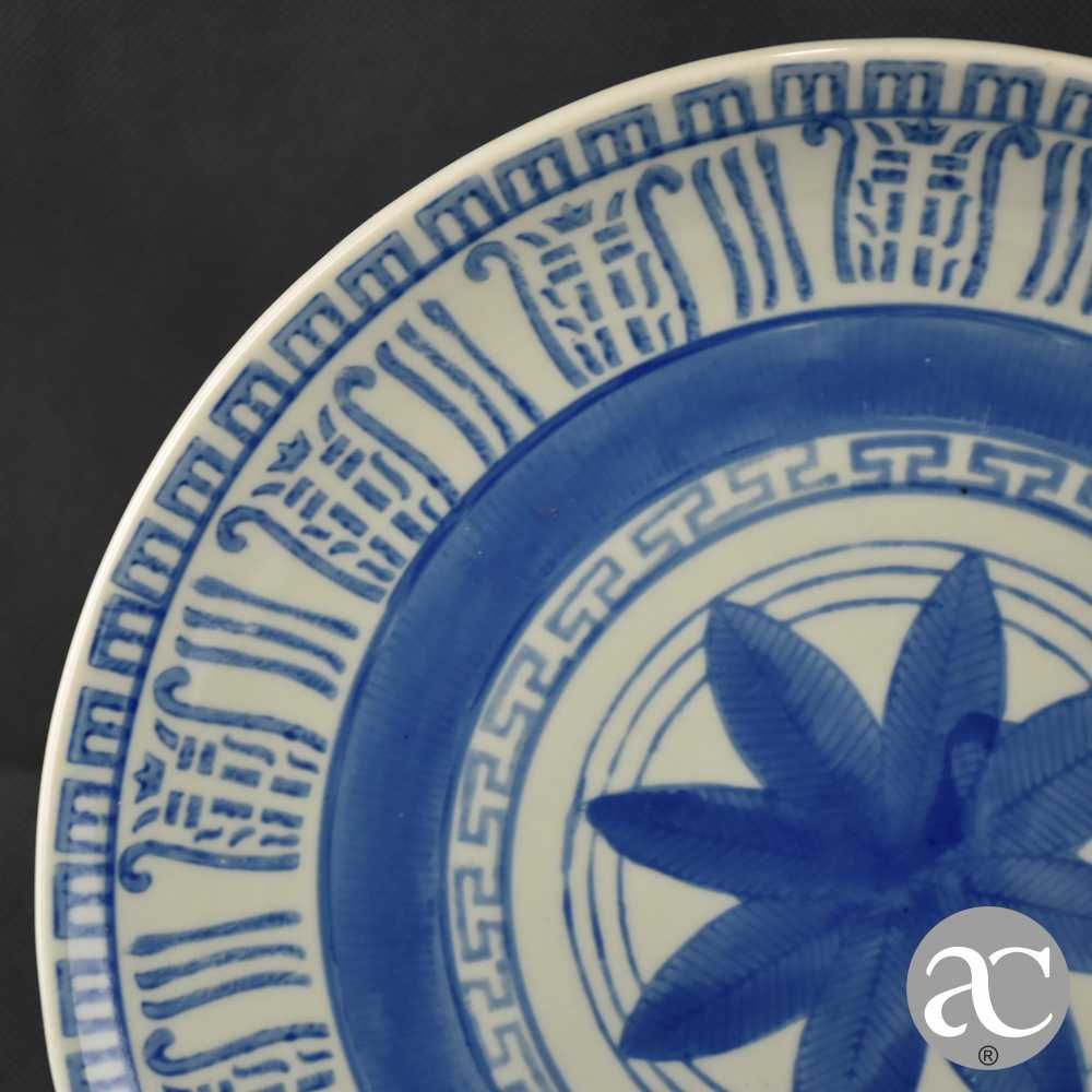 Prato Porcelana da China decoração Azul e Branco, pintado à mão