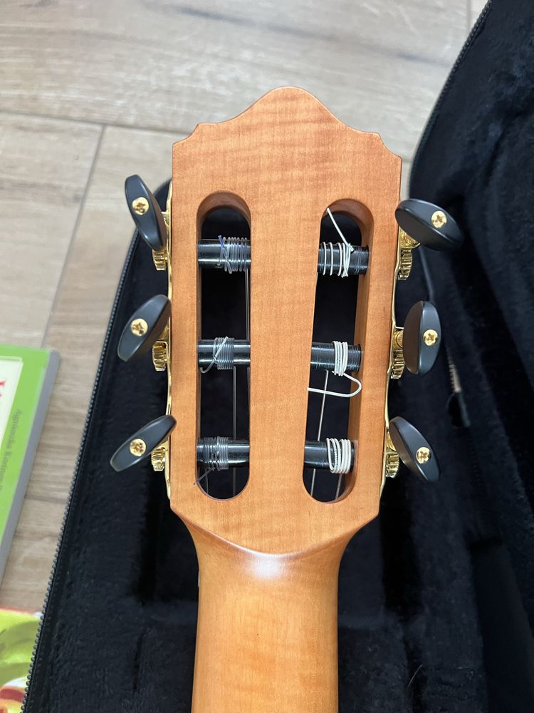 Gitara klasyczna 4/4 Kantare Dolce C dur + futerał i książki