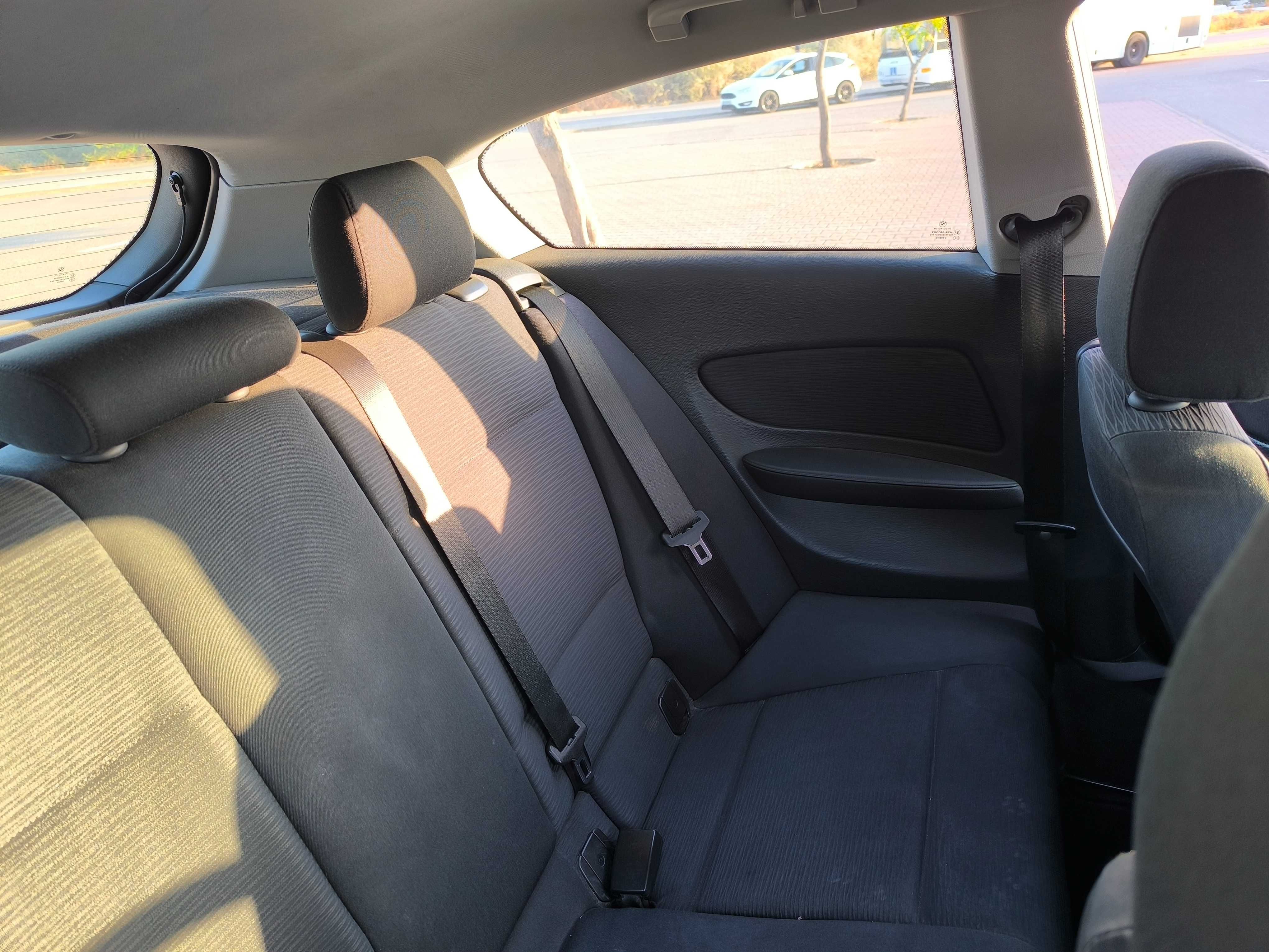 BMW Série 1 Coupé 118d – Manual, Diesel – 243.000 km – 2007