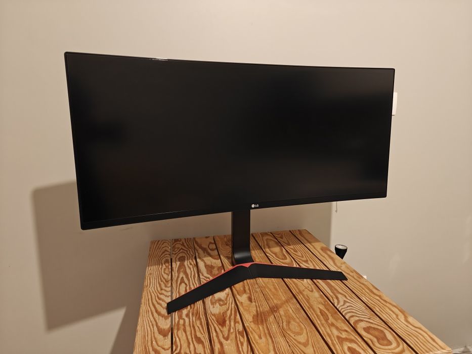 Ігровий монітор 144 Гц 21:9