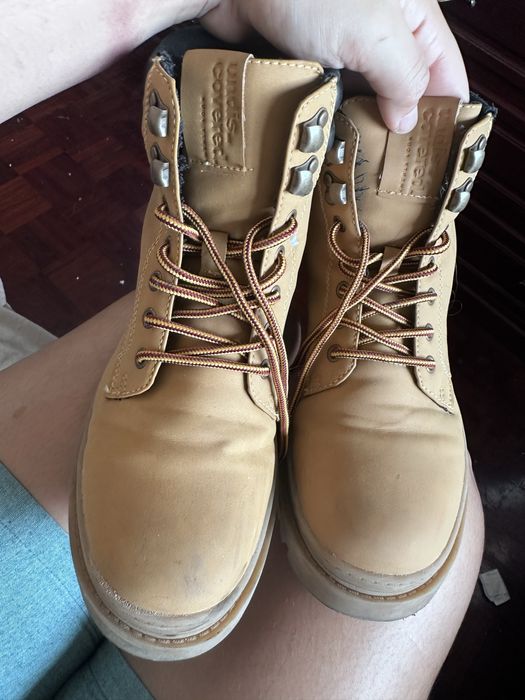 VENDO BOTA PARA TRABALHO