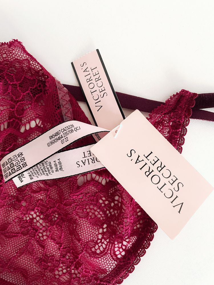 Nowe oryginalne stringi z metką majtki VS Victoria’s Secret rozmiar L