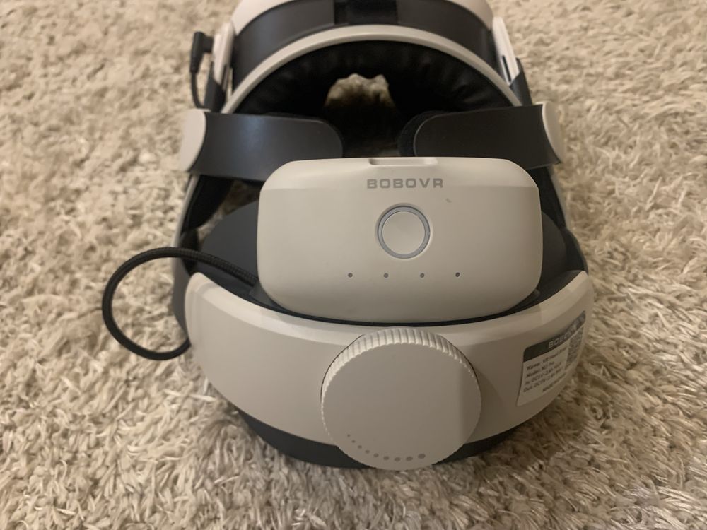 Meta quest 3 + bobovr m3 pro + кейс