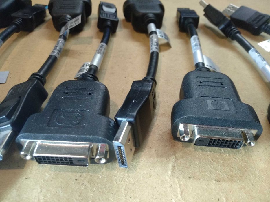 переходник с  DisplayPort  на DVI  новый