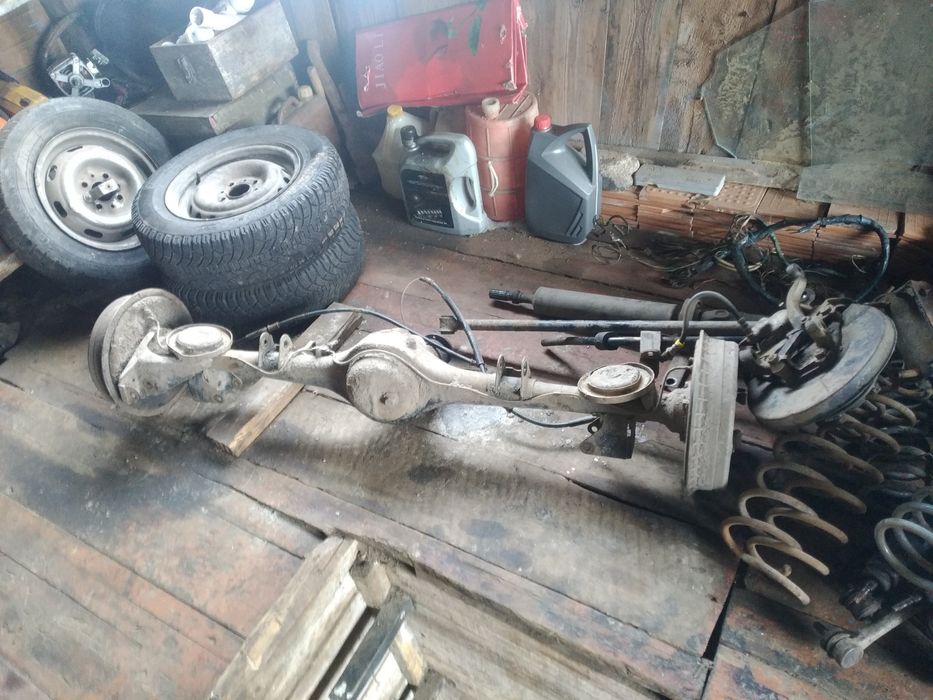 Розбераю жигуля, есть много запчастей,03мотор в хорошем состоянии,