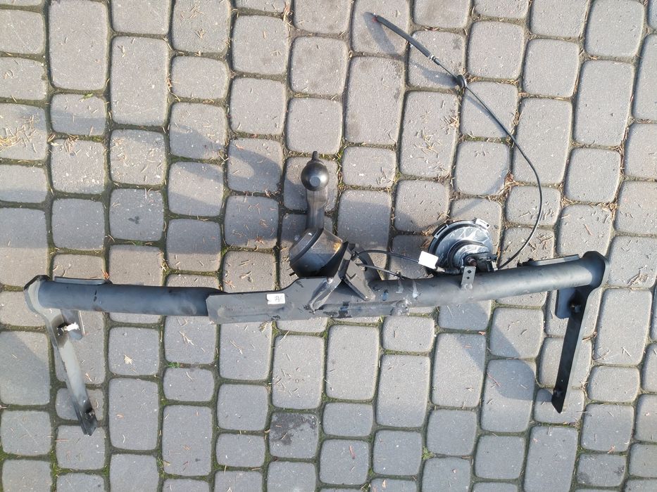 Hak holowniczy Golf 7