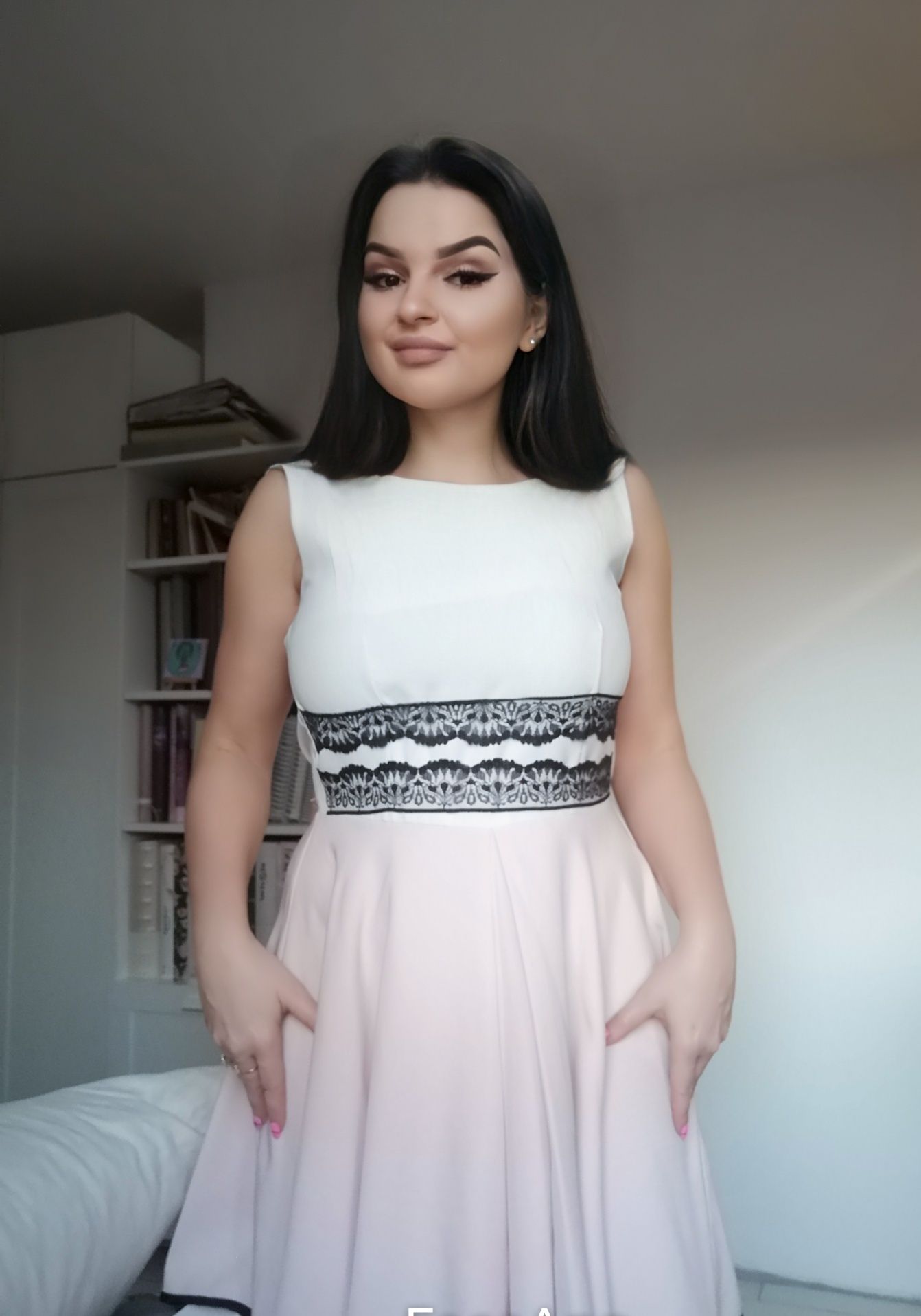 Sukienka wizytowa Infinity z bolerkiem m