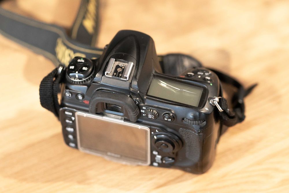 Aparat: Nikon D300s body