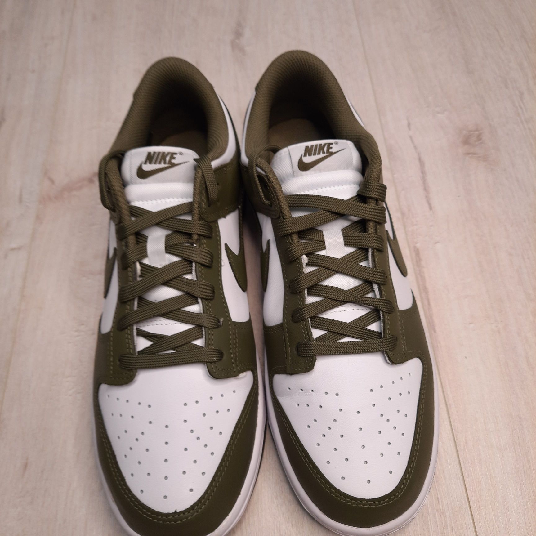 Оригінальні кросівки Nike Dunk Low Medium Olive (W) (DD1503-120)