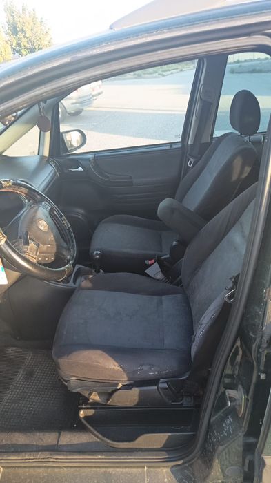 Zafira 7 lugares 2.0Dti 82 cv