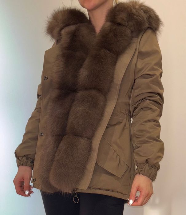 Parka z futrem z lisa ( nowa ) jak sobol rozm.S sliczna