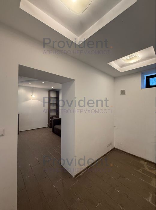 Продаж приміщення у центрі Ужгороду