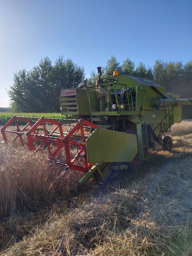 Kombajn zbożowy Claas Consul 3,2m perkins