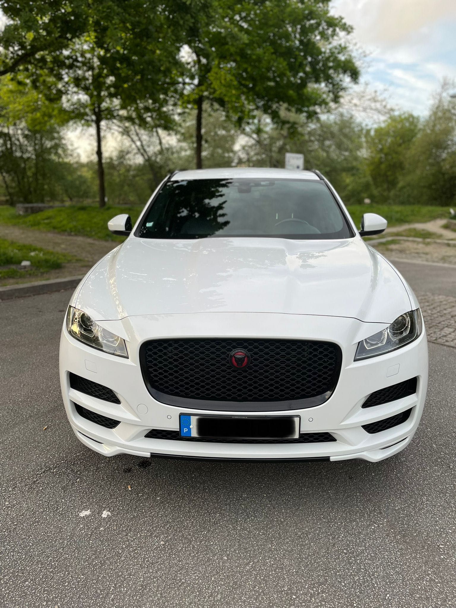 Jaguar F-Pace 2.0 i4D Como Novo