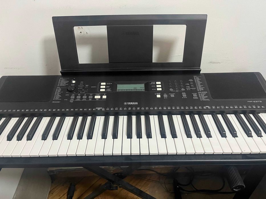 keyboard yamaha psr-e373 + statyw stan idealny