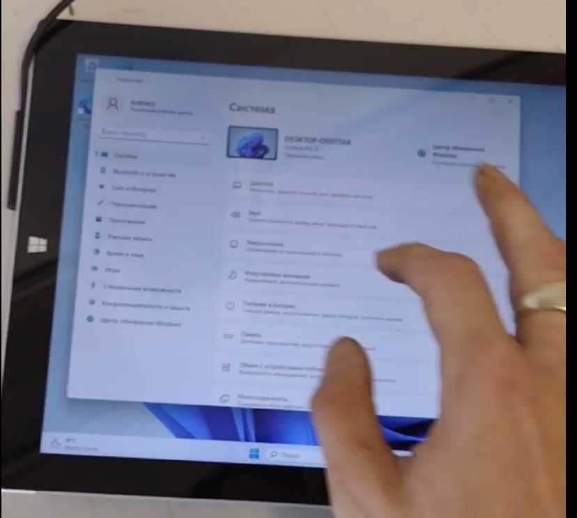 Microsoft Surface 3 PRO 64 Gb/4Gb Win 11 всего - 1 шт, торг уместен