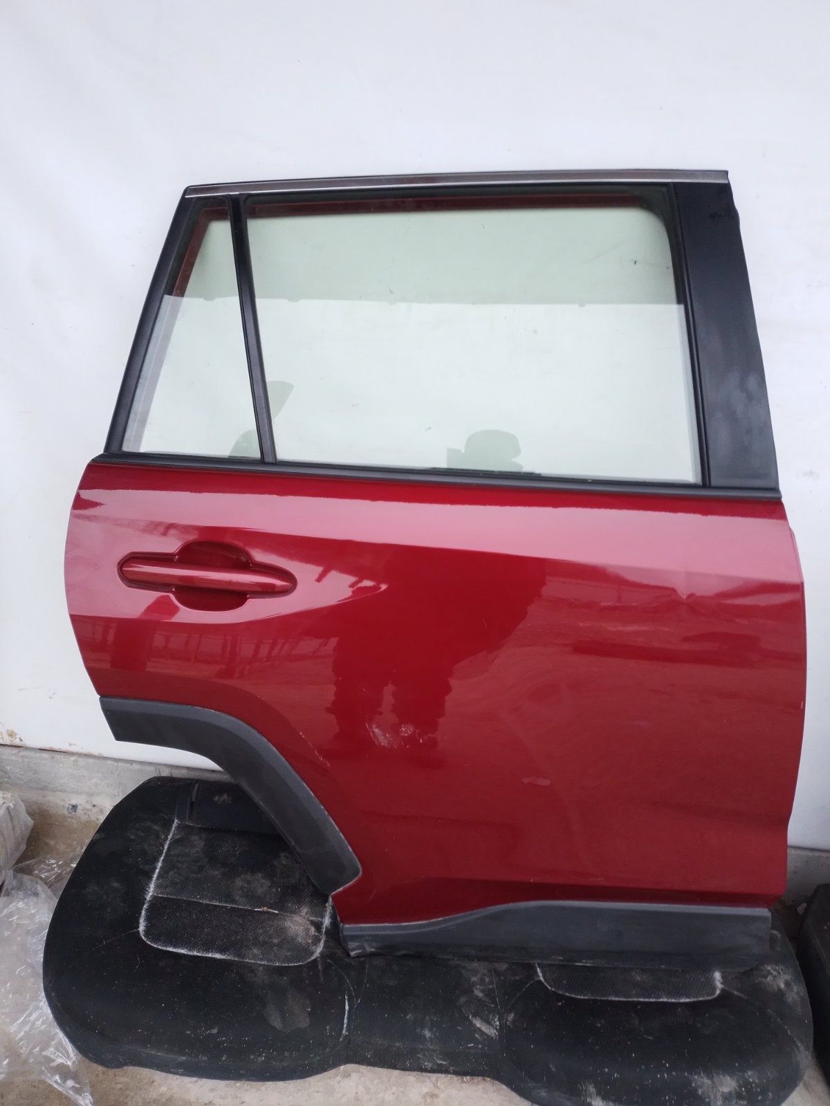 Двері в зборі на Toyota RAV4 Тойота РАВ4 19-23 року