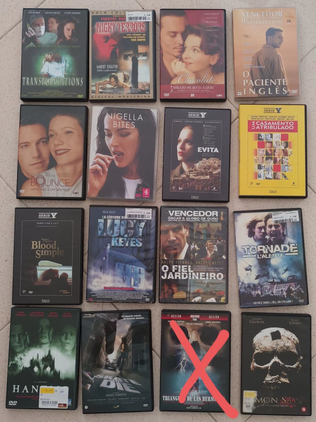 Vendo DVDs por 1€.