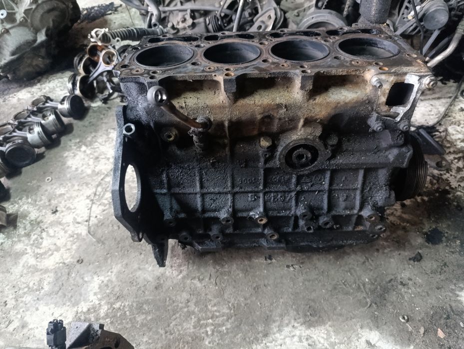 Блок циліндрів двигуна 2.5 D Vm425 Chrysler Voyager Dodge Ram Van
