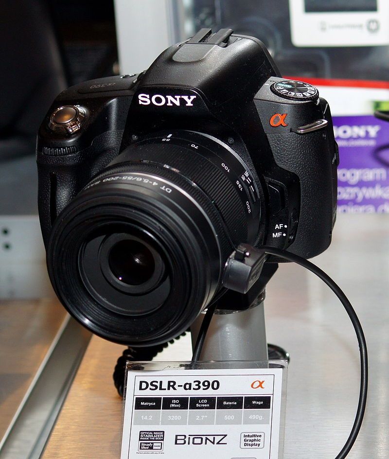 Продам фотоаппарат Sony Alpha390