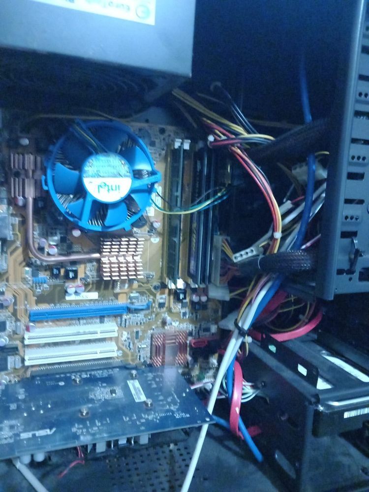 PC torre para despachar