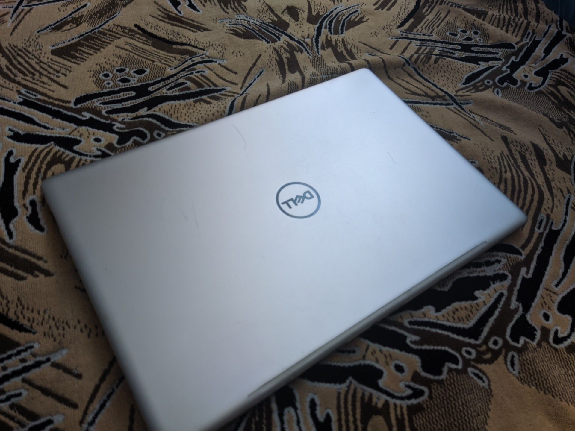 Сенсорний ноутбук Dell Inspiron 7570