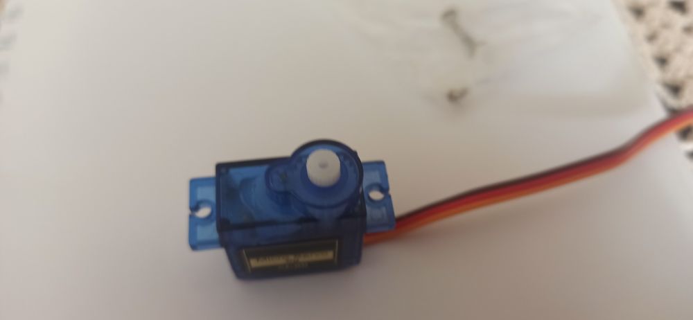 Сервопривод micro Servi 9g SG90