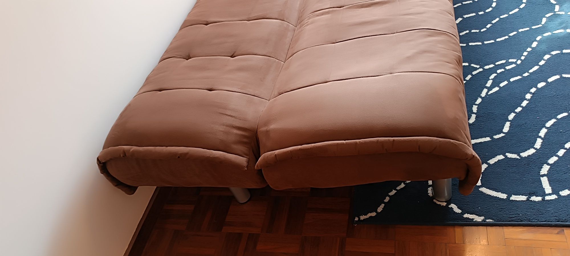Sofá cama castanho