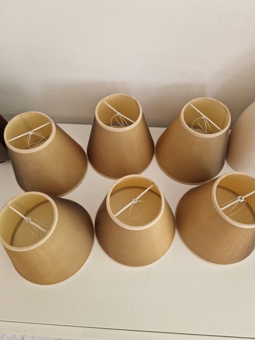 Abazurki beżowe,  opalizujące,  piękne