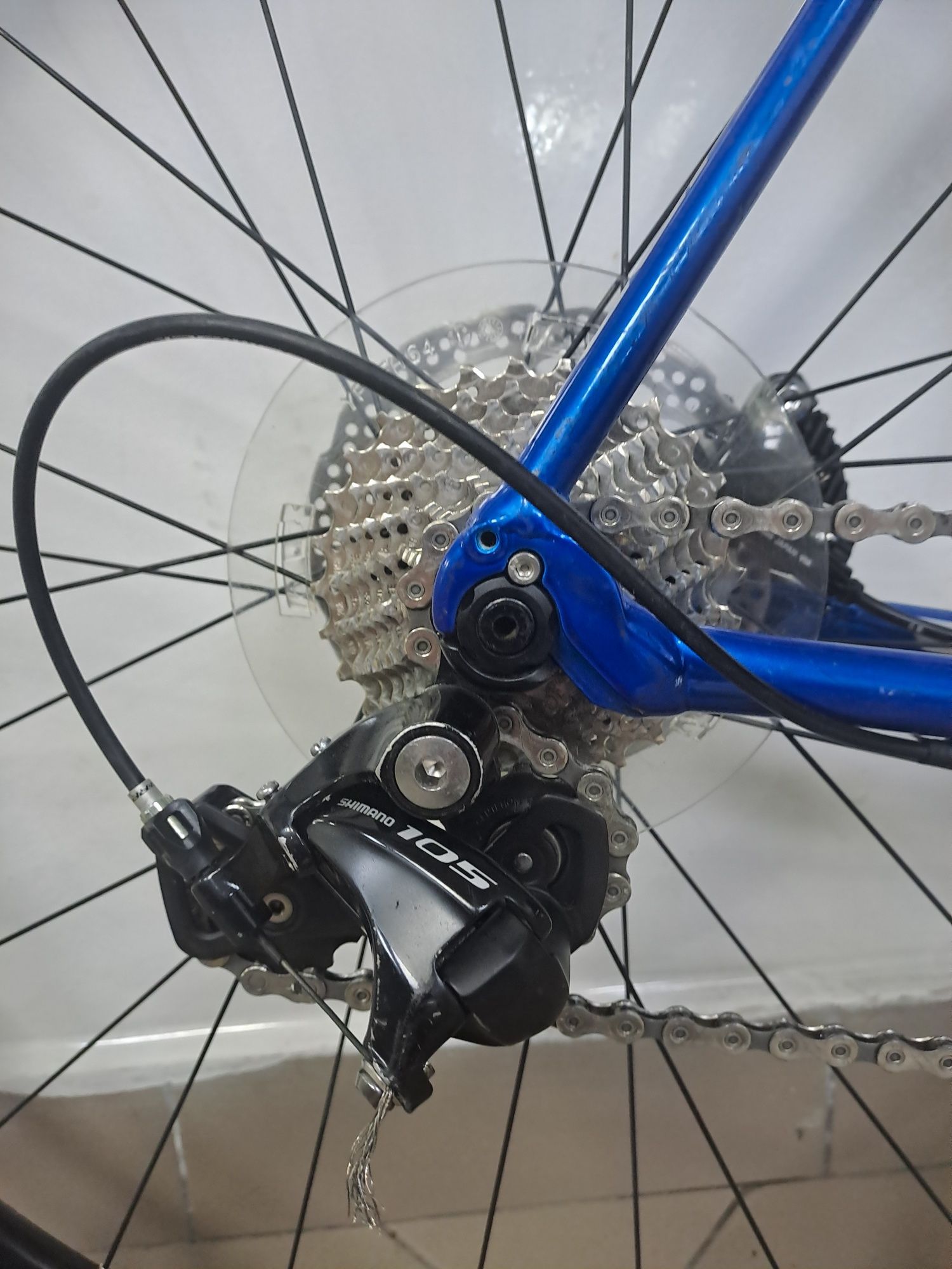 Шосе Fuji Roubaix Disc 1.3, Shimano 105, carbon Вилка, road, ендюренс