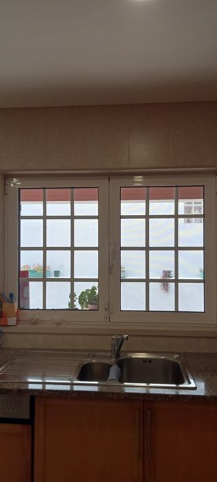 Vendo janelas de alumínio branco