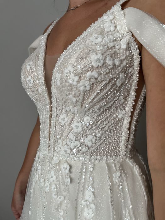 Suknia ślubna Divina Bridal – model Azuryt