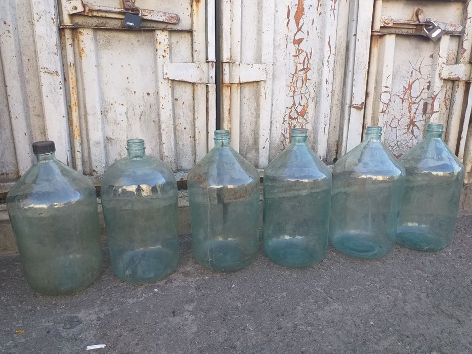 Бутлі бутиля 20л та 10л