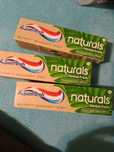 Pasta do zębów aquafresh naturals herbal fresh