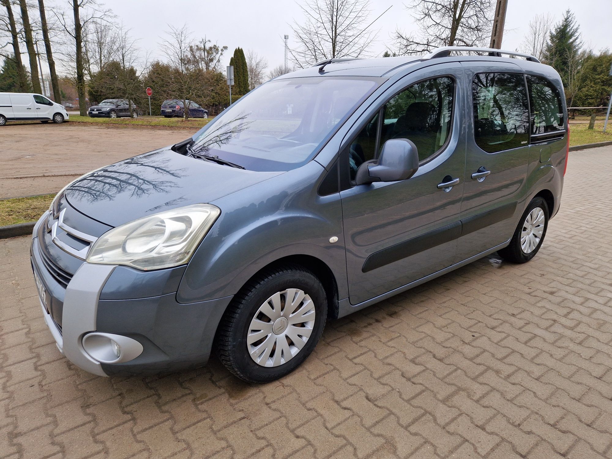 Citroen Berlingo 1.6 benz.+gaz, 2008r. zadbany, doinwestowany