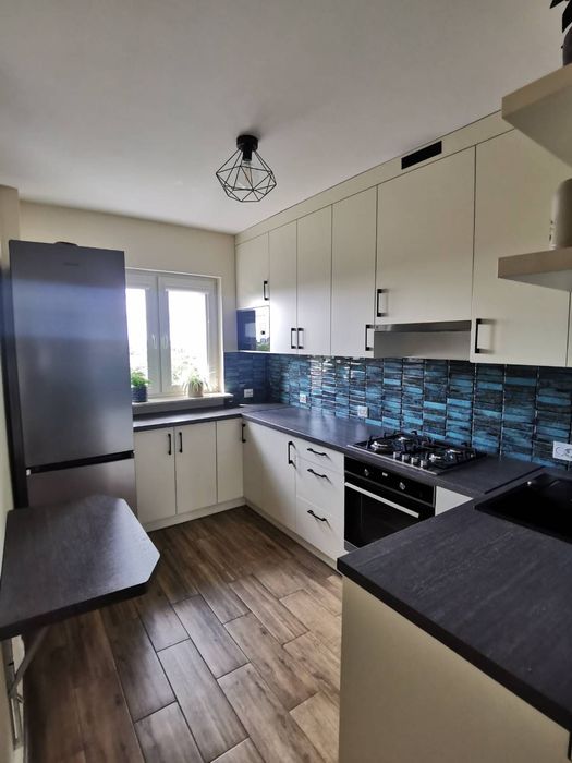 Meble kuchenne pokojowe  łazienkowe  zabudowy wnęk  szafy przesuwne