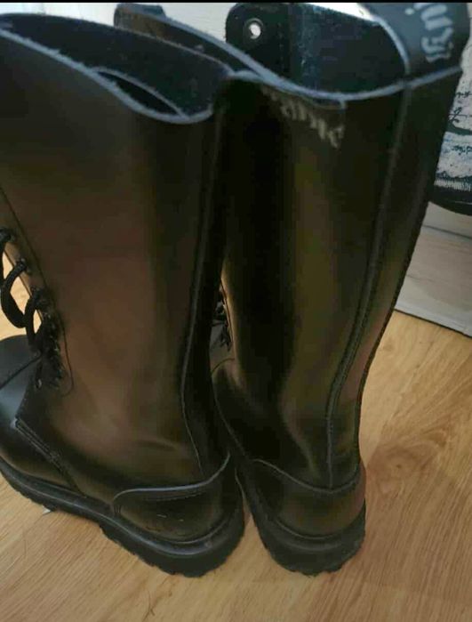 Glany,14 dziurek,rozmiar 40