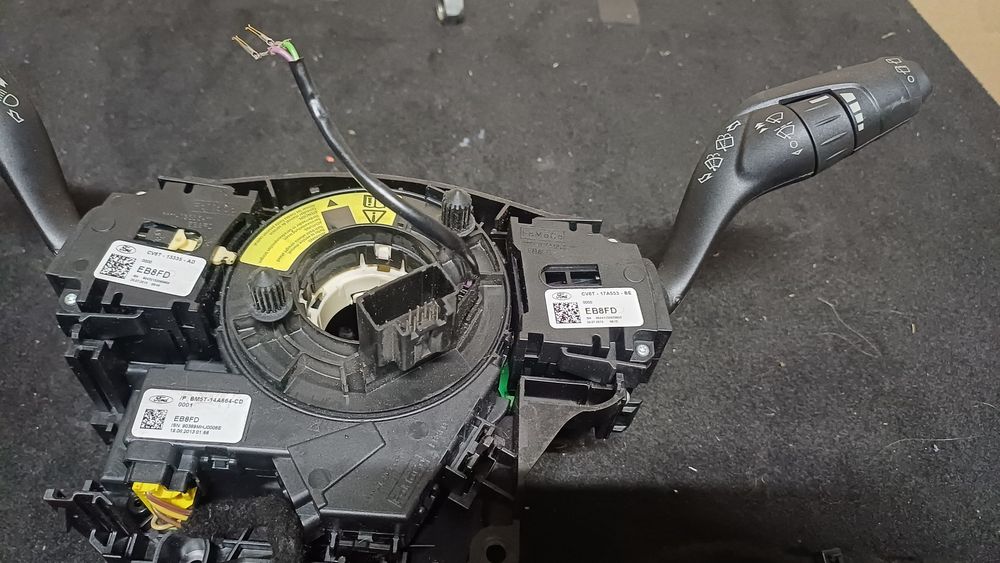 Zwijak taśma kierownicy przelacznik zespolony ford kuga mk2