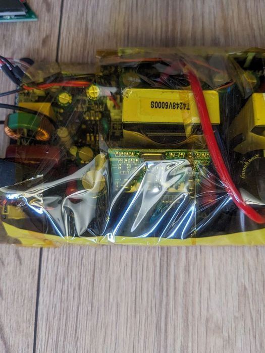 Інвертор 48в 220в з чистим синусом і високим ККД (до 95%) 3000 Вт