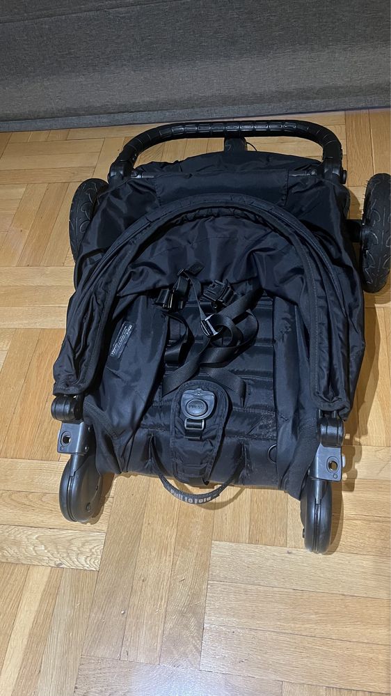 Super lekki wózek Baby Jogger city mini GT ze śpiworkiem na zimę