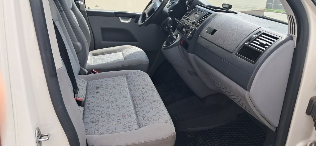 Volkswagen T5 Transporter 1.9TDI klima Webasto czujnik parkowania