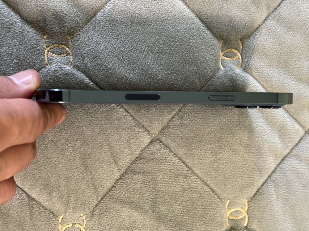 Продам IPhone 12 Pro Max 256 neverlock