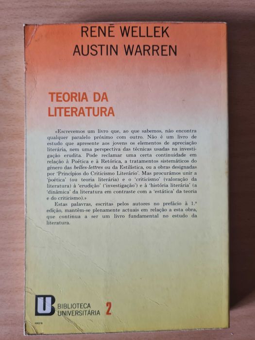 Livro "Teoria da Literatura" de René Wellek e Austin Warren