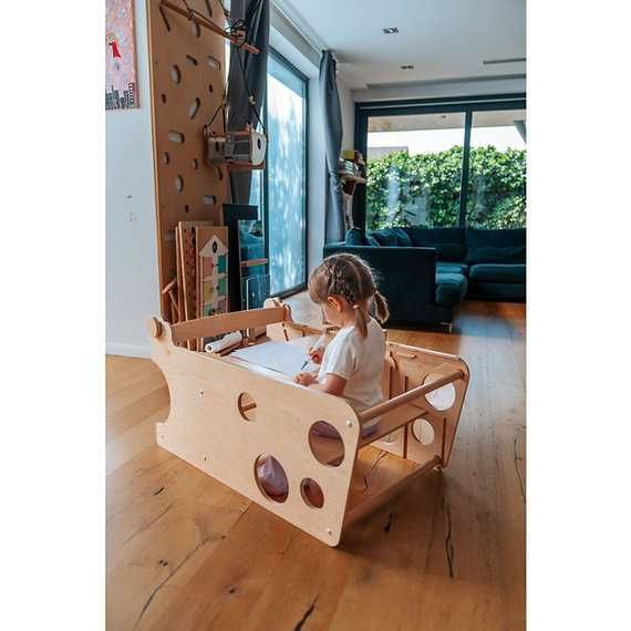 Cadeira de papa/Torre de aprendizagem/Mesa com cadeira