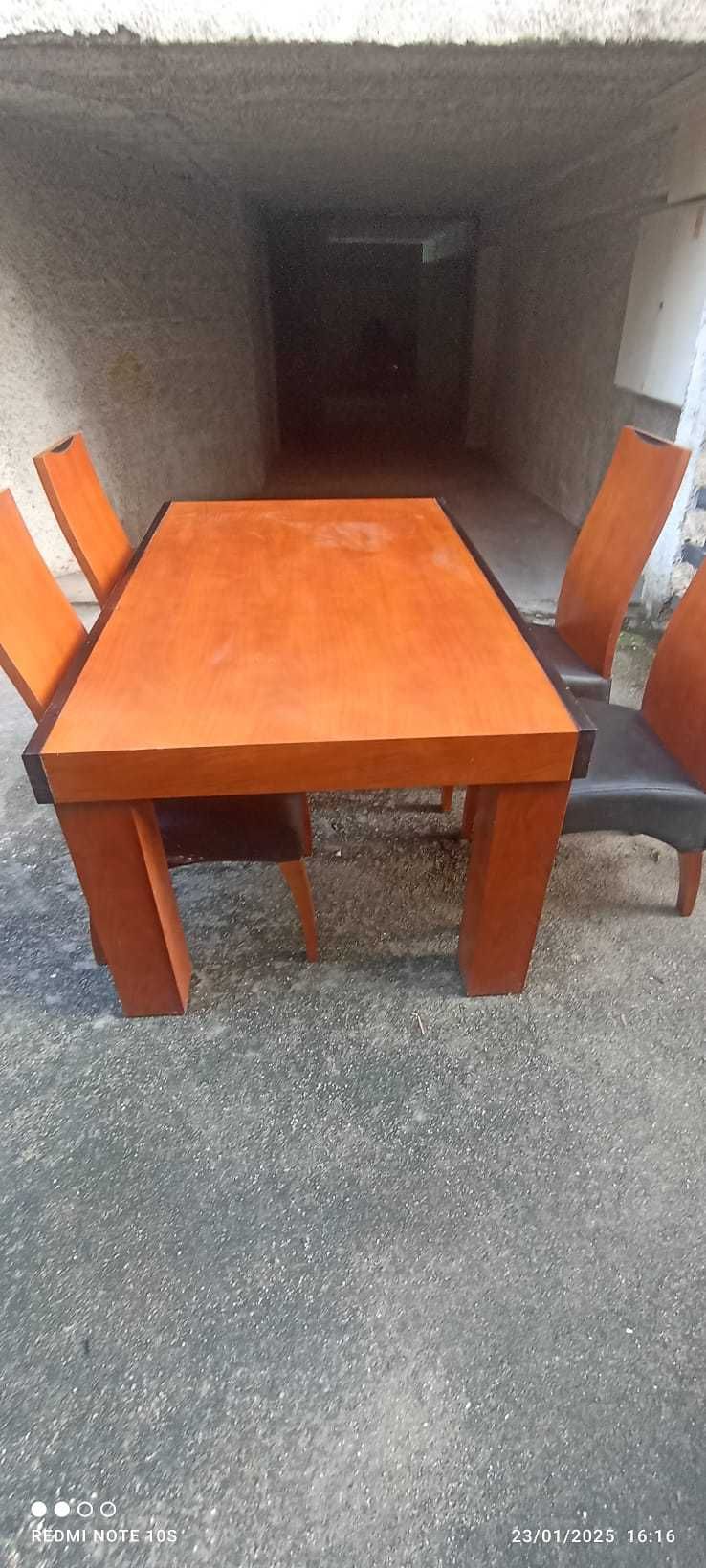 Vendo Mesas com 4 cadeiras