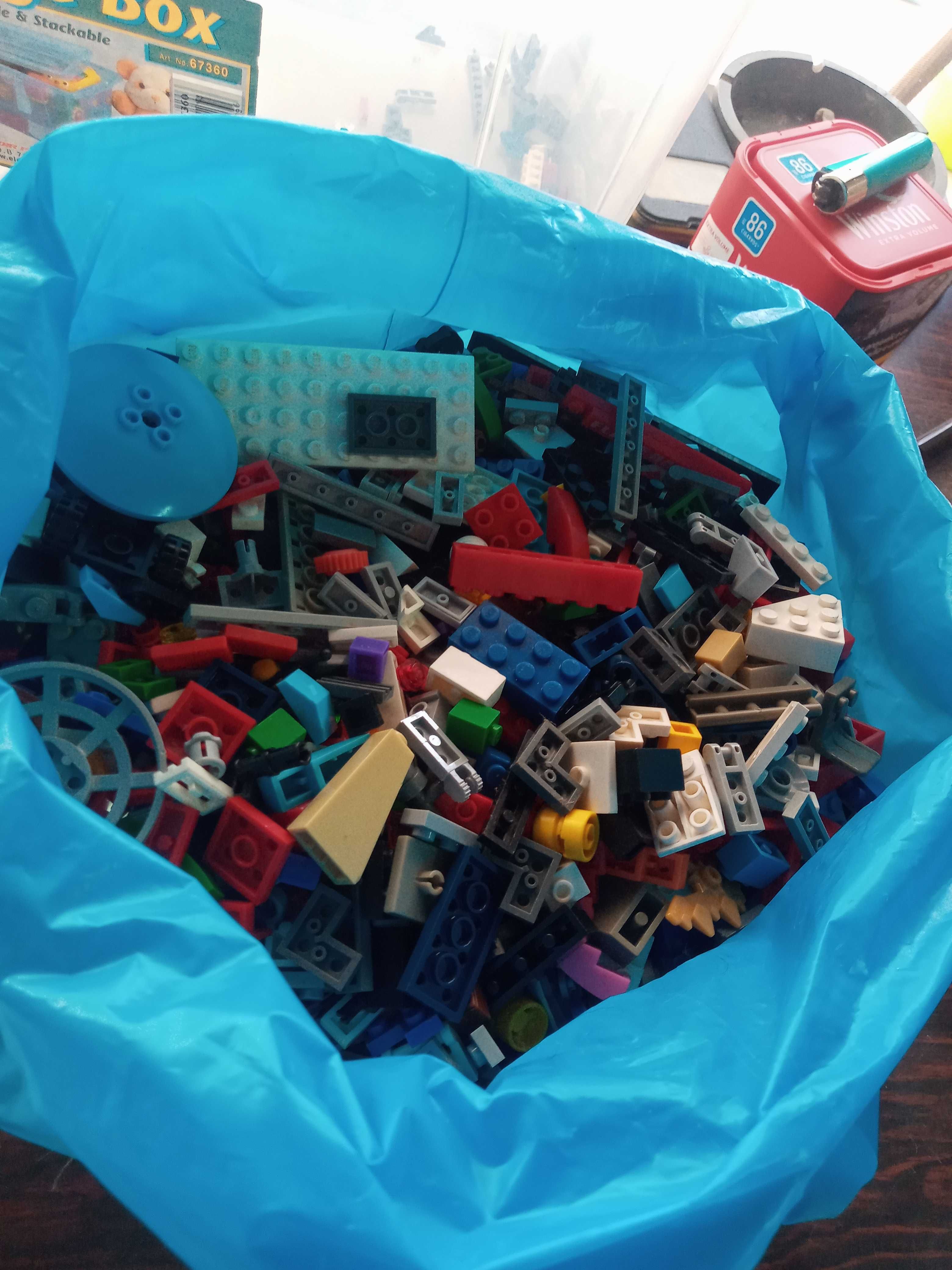 Vendo 3000 peças LEGO