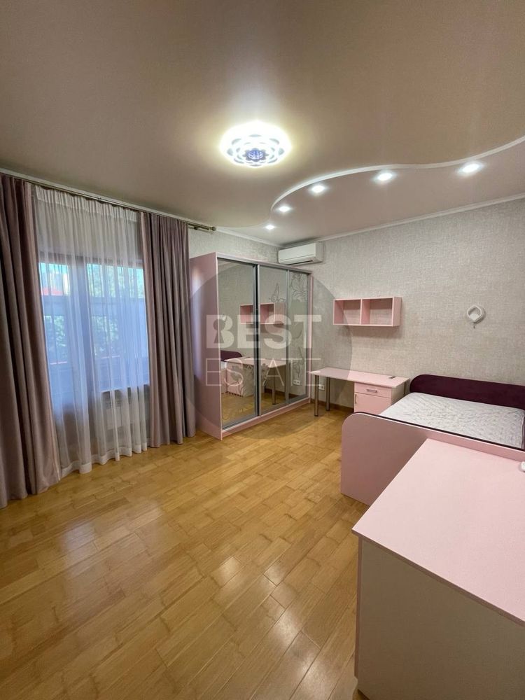 Продам дом пос. Кирова, Салтовка, Ак. Павлова , 180 м2 , 6 соток