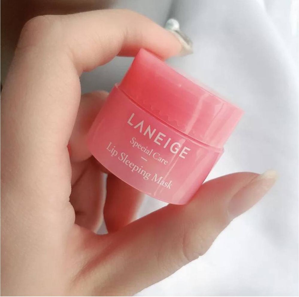 Нічна маска для губ з екстрактом ягід laneige lip sleeping mask